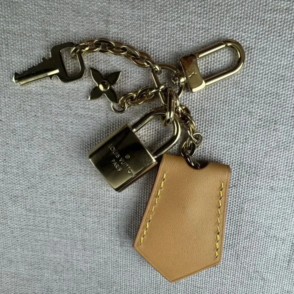 Louis Vuitton Women Pre-Loved Bag Brand New Condition